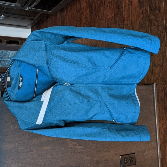 North Face Teal Softshell Jacket - Picture 1 of 9